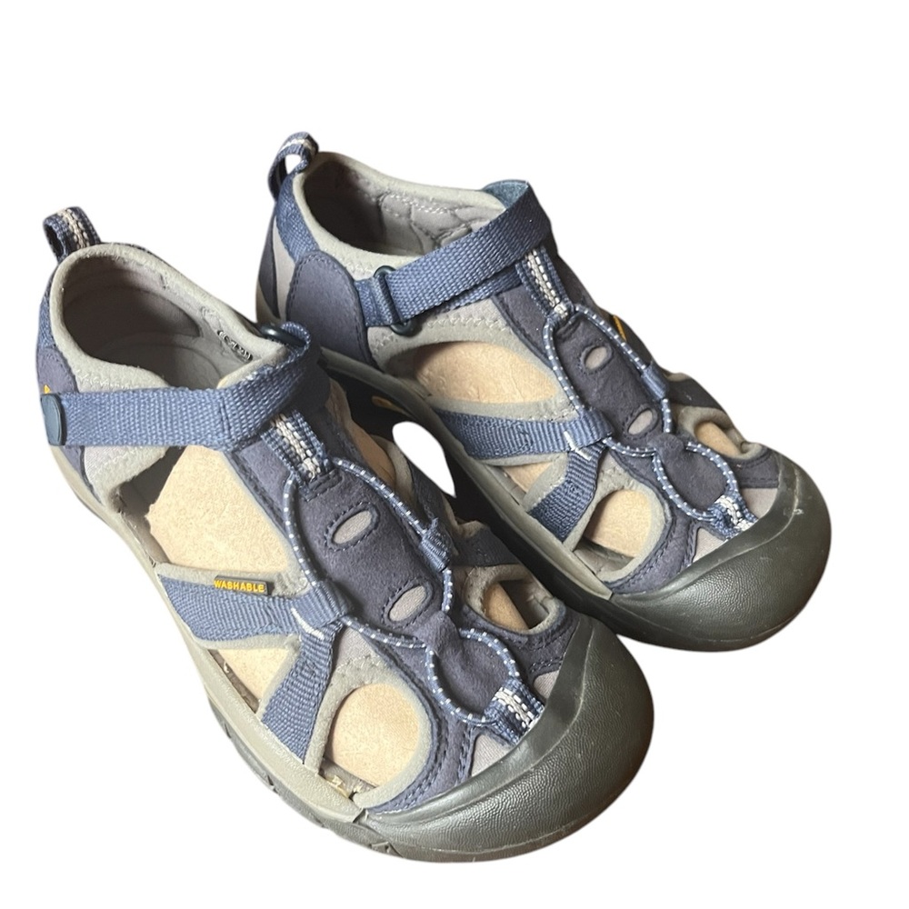 Big Kids’ Keen Waterproof Closed Toe Sandals Size 4
